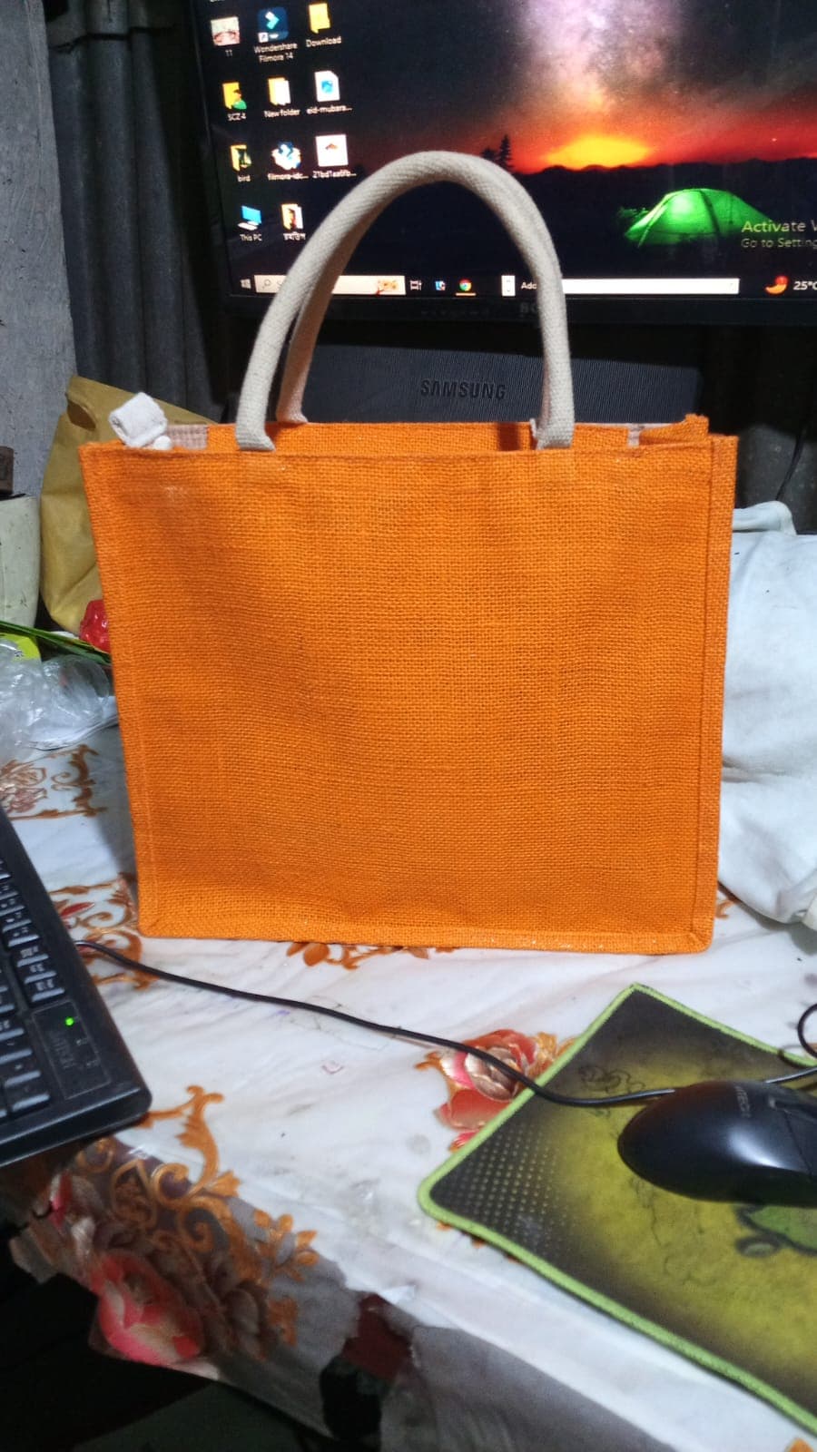 Minimalist Carry Tote